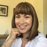 carrie-elks-headshot