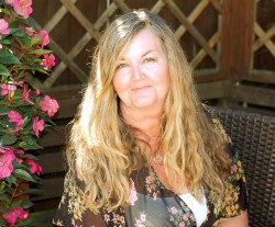 Annette Hannah Author Pic